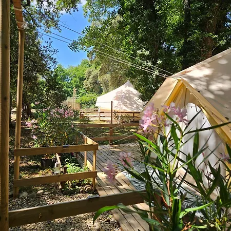 Luxusní stan Domaine Authentique De Rose Porto-Vecchio (Corsica)