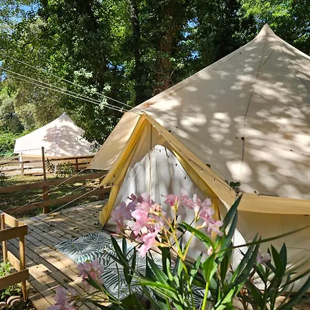Domaine Authentique De Rose Campismo de Luxo Porto-Vecchio (Corsica)