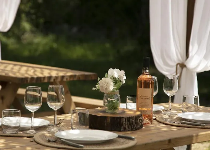 Domaine Authentique De Rose *