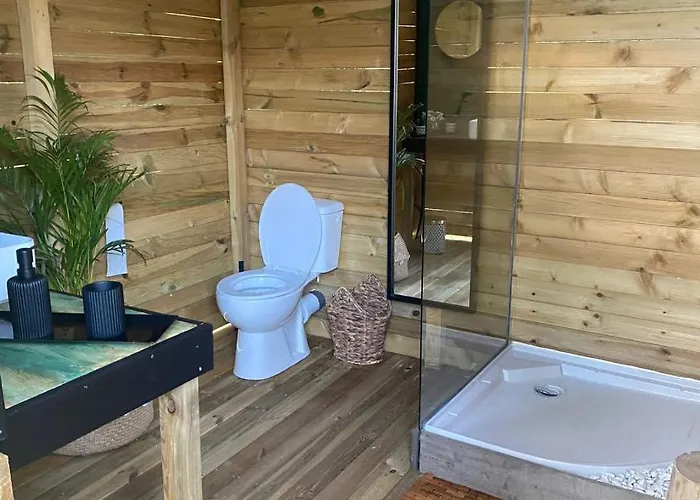 Domaine Authentique De Rose Lyxtält